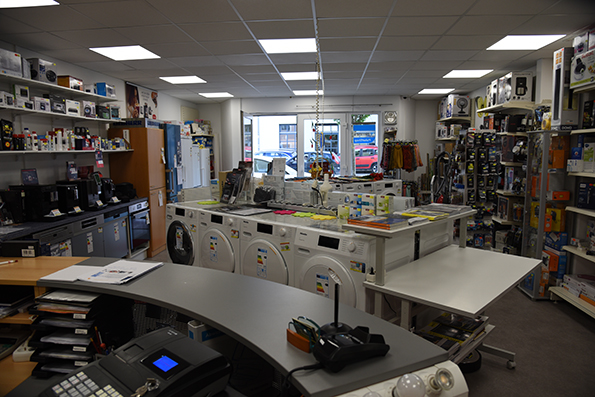 Blick in das Ladengeschäft von Elektro Mehringer in Beratzhausen